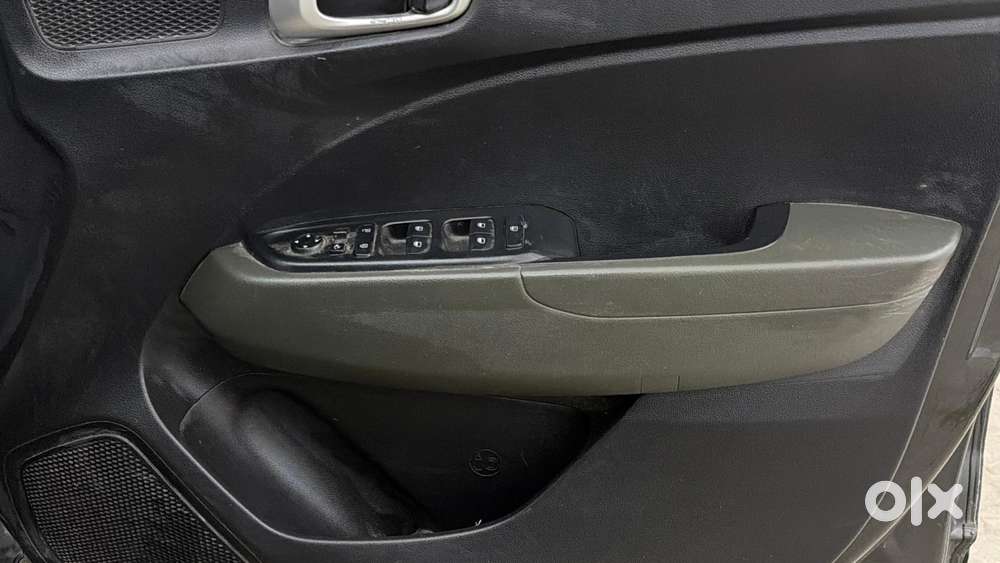 Hyundai Venue 1.0 Sx Turbo Imt, 2021, Petrol