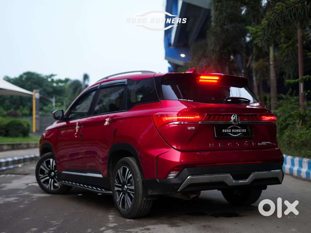 Mg Hector Plus Sharp Pro 1.5 Turbo Petrol Cvt 7 Str, 2026, Petrol