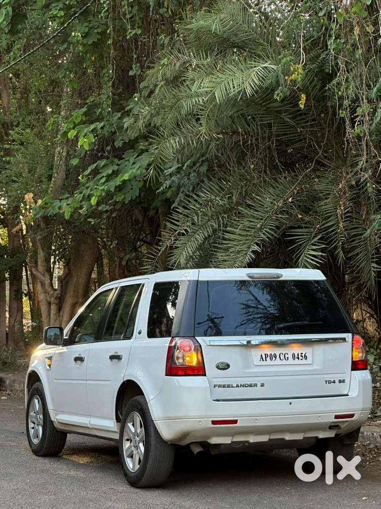 Land Rover Freelander 2 2011 Diesel 88000 Km Driven
