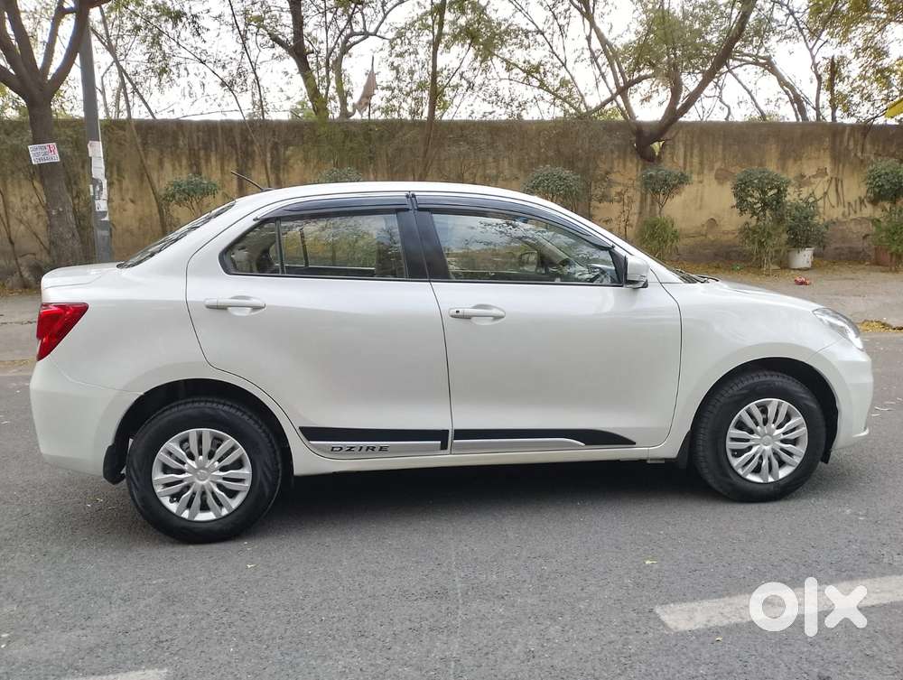 Maruti Suzuki Dzire 1.2 Vxi, 2022, Petrol