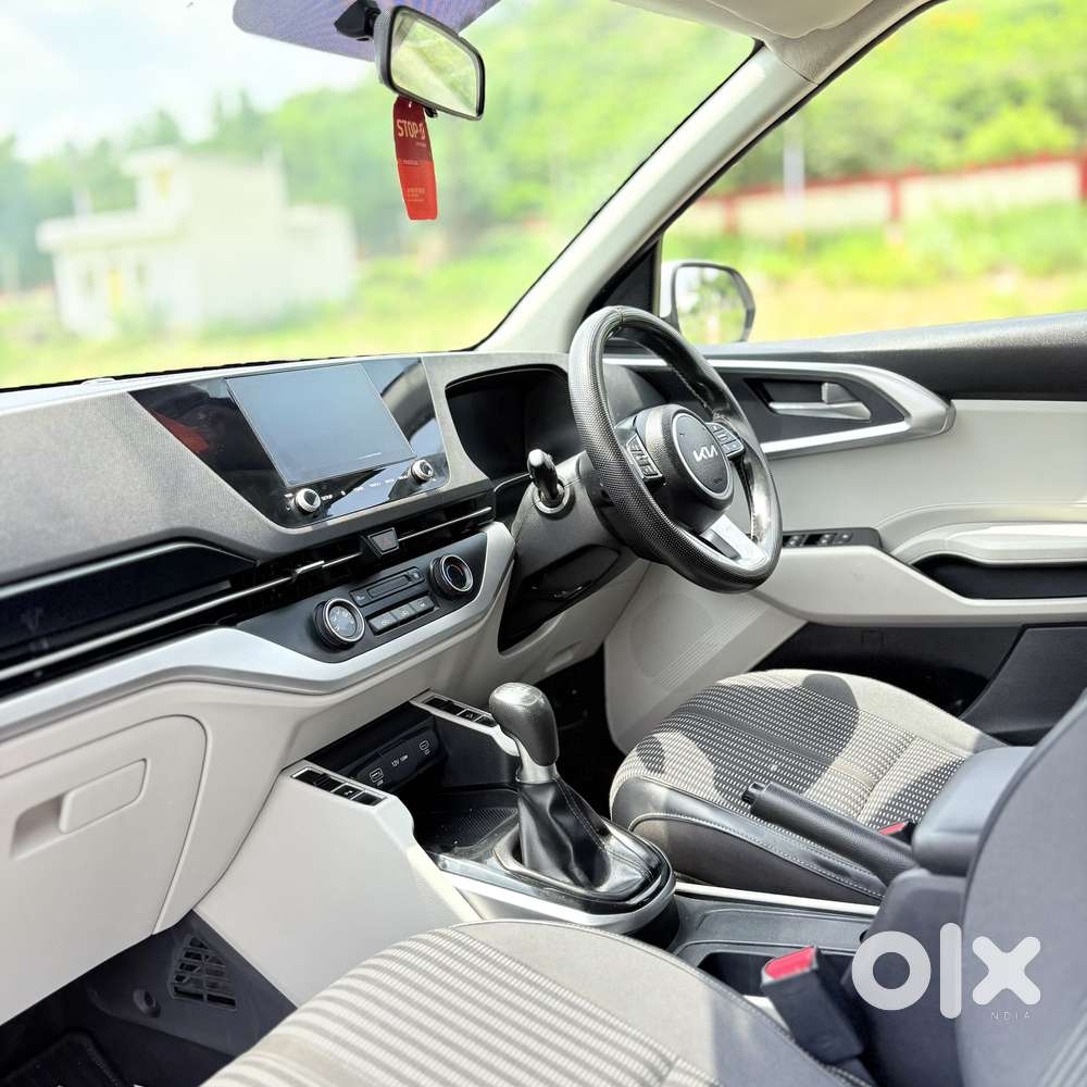Kia Carens 1.4 Prestige 7 Str, 2022, Petrol