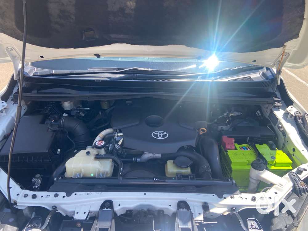 Toyota Innova Crysta 2.8z Automatic, 2018, Diesel