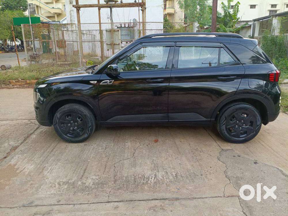 Hyundai Venue S, 2022, Petrol