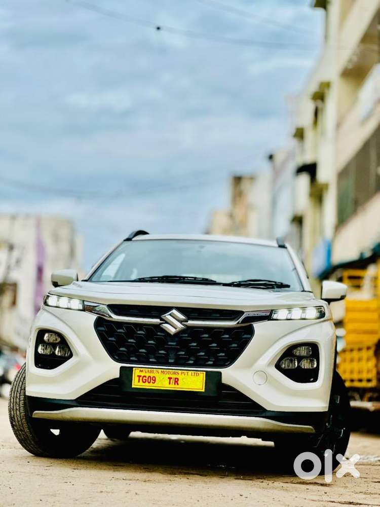 Maruti Suzuki Fronx 2025 Petrol Well Maintained Showroom Track