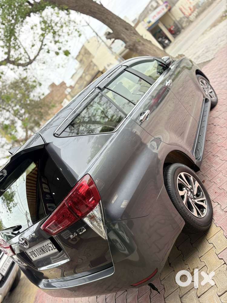 Toyota Innova Crysta 2.4 V 8 Str, 2021, Diesel