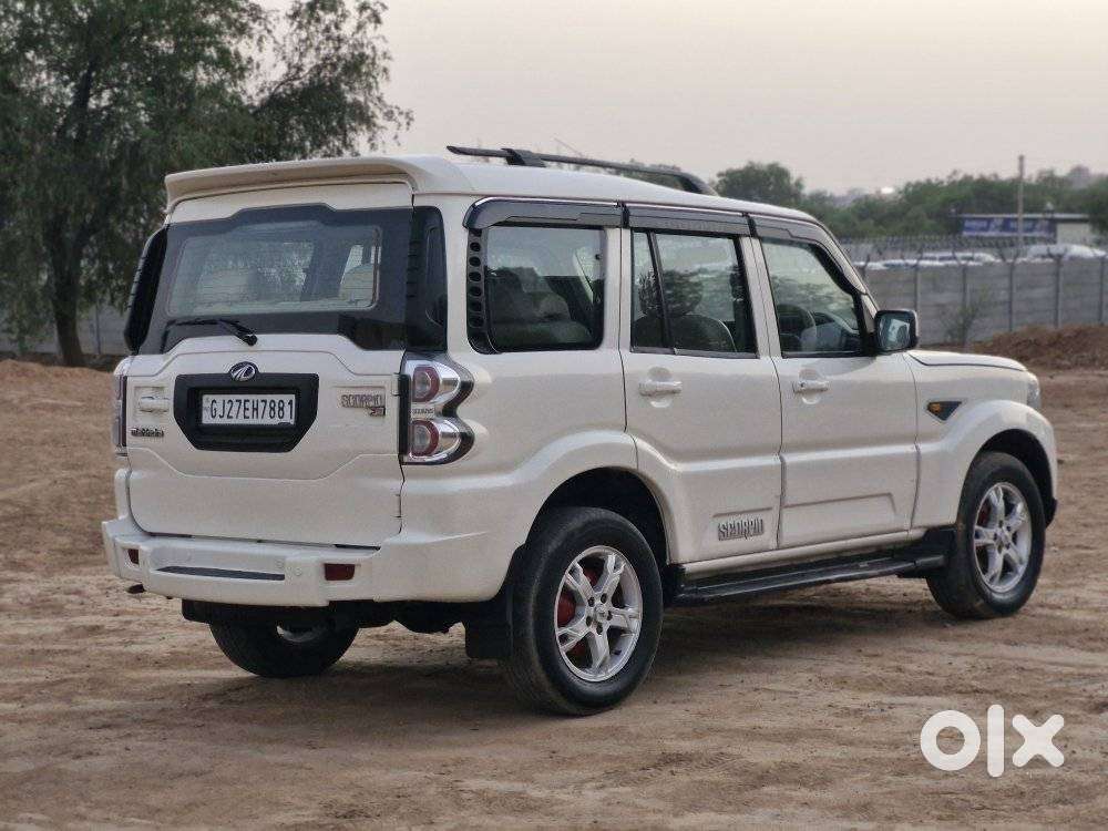 Mahindra Scorpio S8, 2017, Diesel