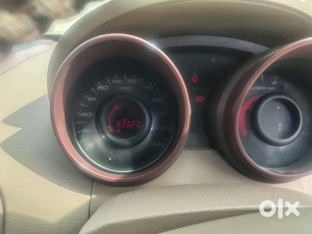 Mahindra Xuv500 2015 Diesel 163000 Km Driven