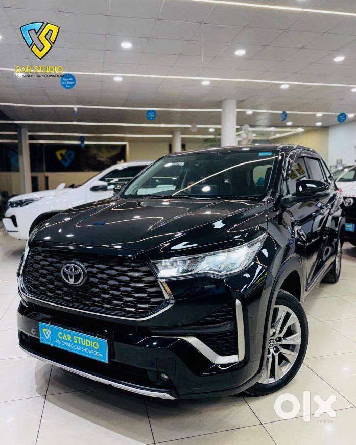 Toyota Innova Hycross 2.0 Zx Hybrid 7 Str, 2024