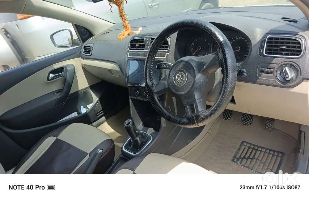Volkswagen Polo Highline Petrol Manual 2011