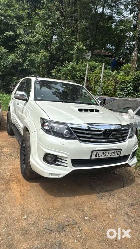 Toyota Fortuner 2010 Orginal Kerala