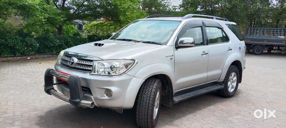 Toyota Fortuner 3.0 4x4 Manual, 2011, Diesel