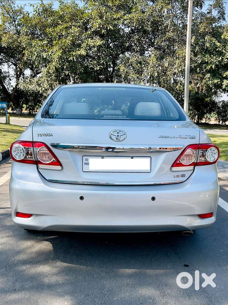 Toyota Corolla Altis [ ] 1.8 Vl At, 2012, Petrol