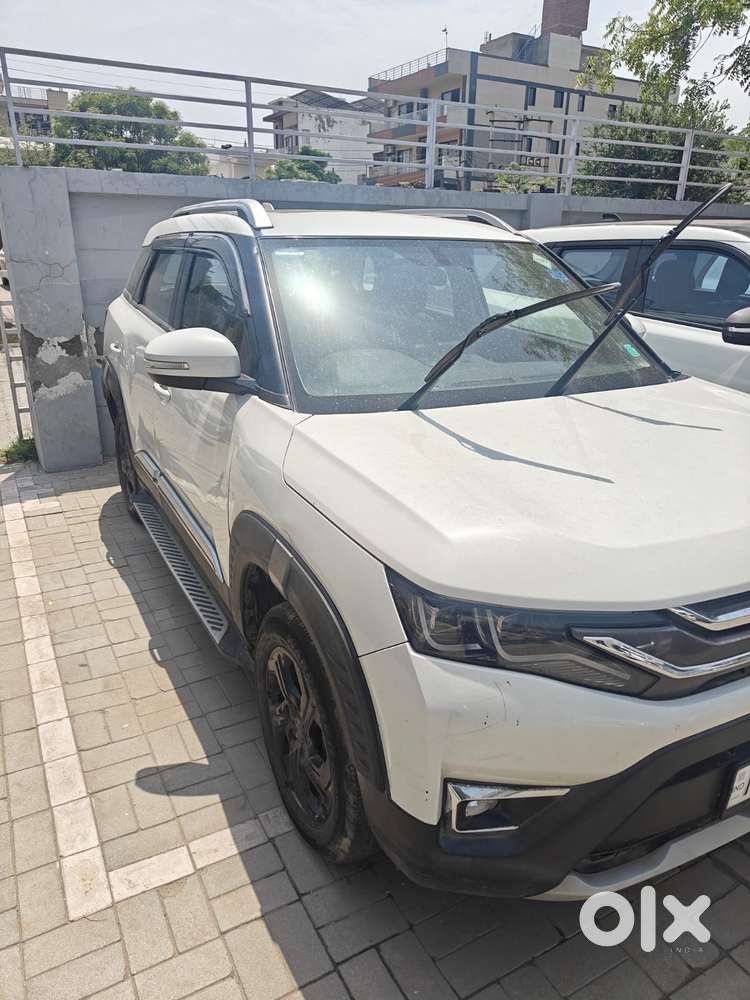 Maruti Suzuki Brezza 1.5 Zxi Cng, 2023, Cng & Hybrids