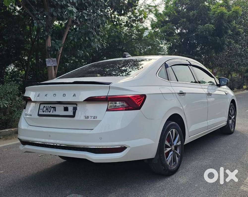 Skoda Slavia Style 1.5l Tsi Mt, 2022, Petrol