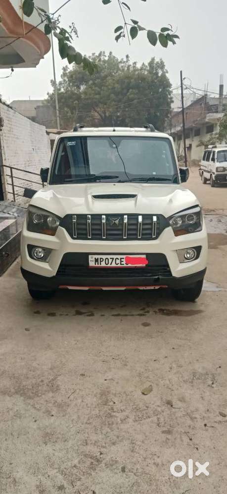 Mahindra Scorpio S10, 2017, Diesel