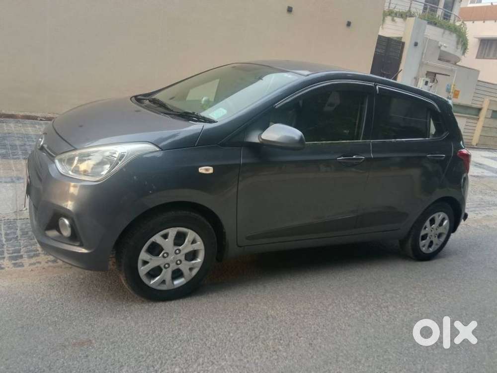 Hyundai Grand I10 Sportz, 2015, Petrol