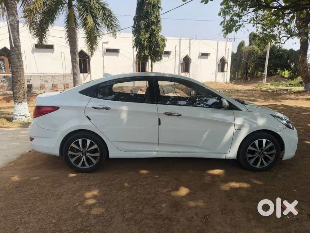Hyundai  Verna