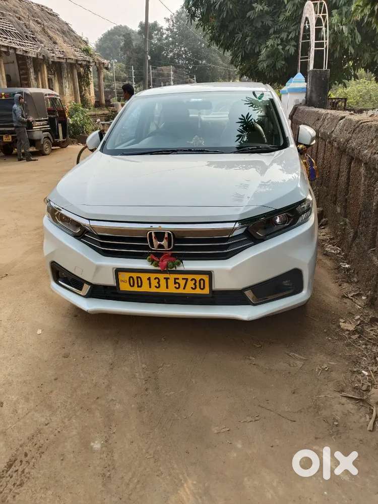 Honda Amaze 2023 Petrol Well Maintained