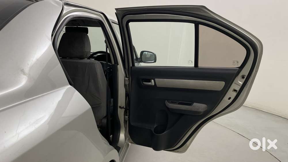 Maruti Suzuki Swift Dzire 1.2 Vxi Bsiv, 2011, Petrol