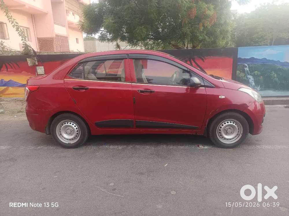 Single Hand Using  No Work New Battery New Tyres Taxi Plate