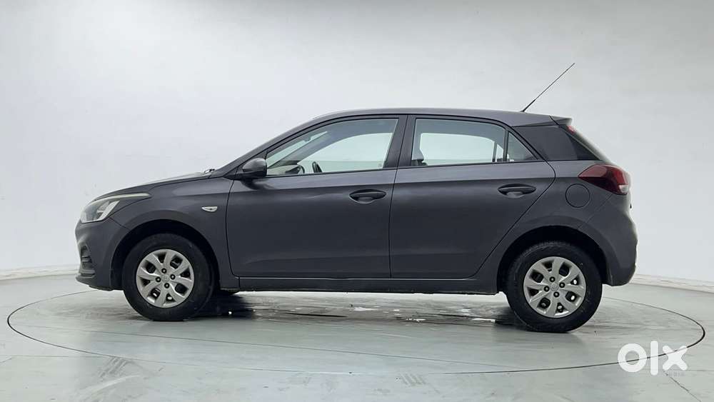 Hyundai Elite I20 1.2magna Executive At, 2018, Petrol