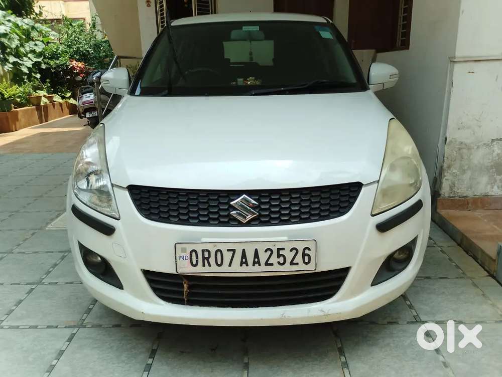 Maruti Suzuki Swift 2012 Petrol 70000 Km Driven
