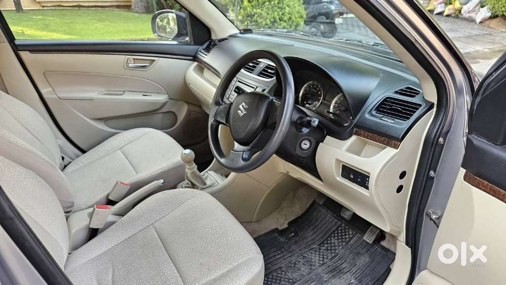 Maruti Suzuki Swift Dzire 1.2 Vxi Bsiv, 2014, Petrol
