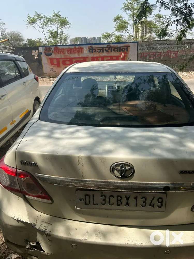 Toyota Corolla Altis 2013