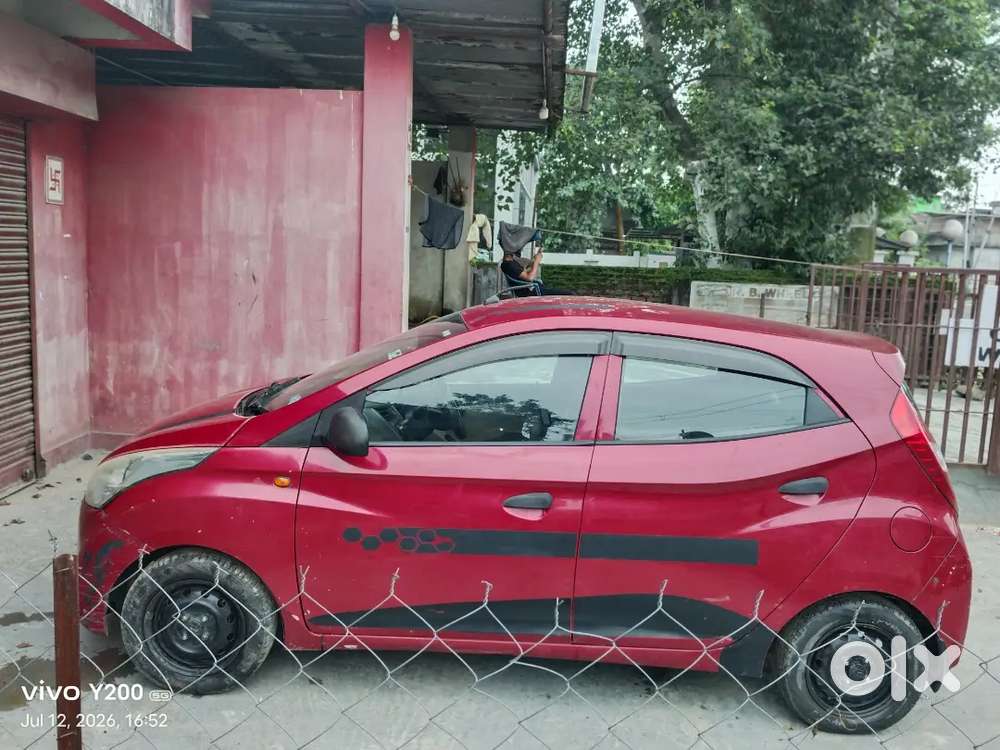 Hyundai Eon Plus 2016 Km Driven
