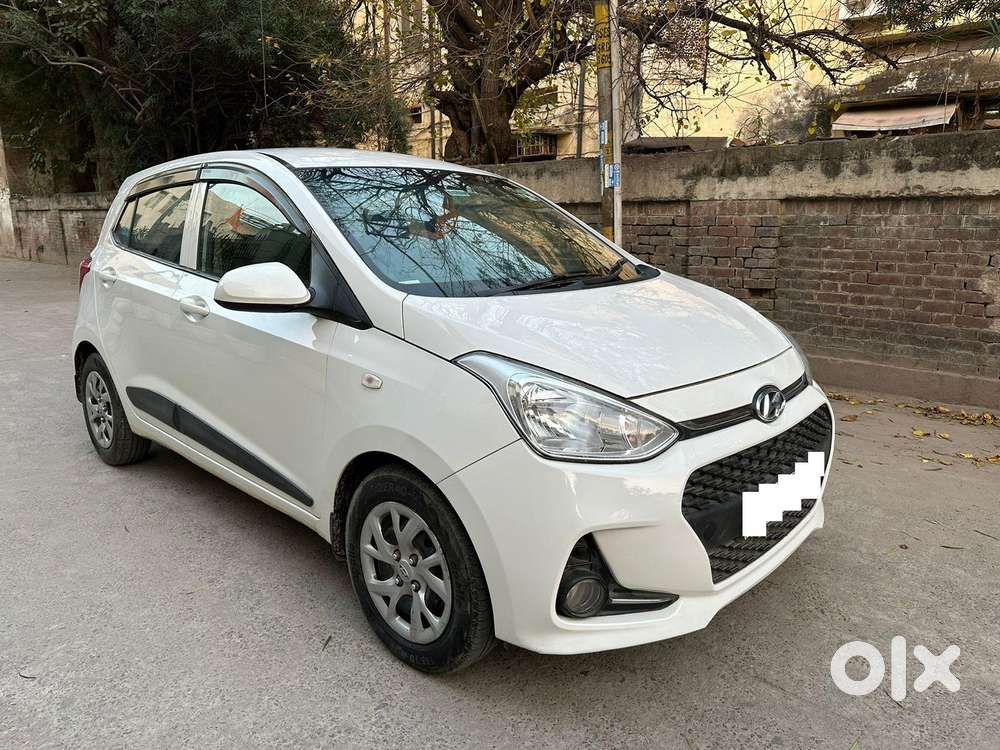 Hyundai Grand I10 1.2 Crdi Sportz Dual Tone, 2017, Diesel