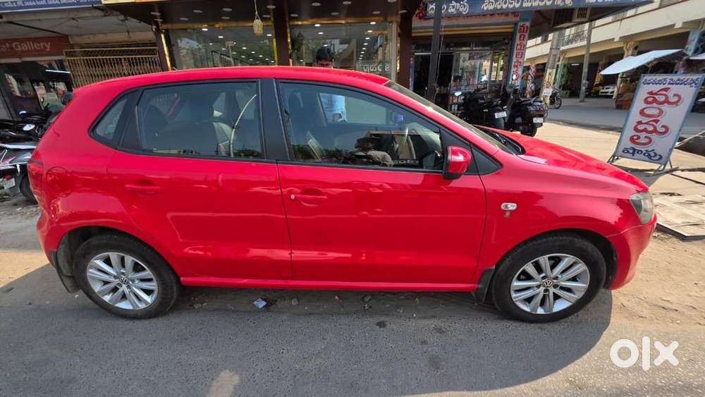 Volkswagen Polo 2014 Petrol 62000 Km Driven By Doctor