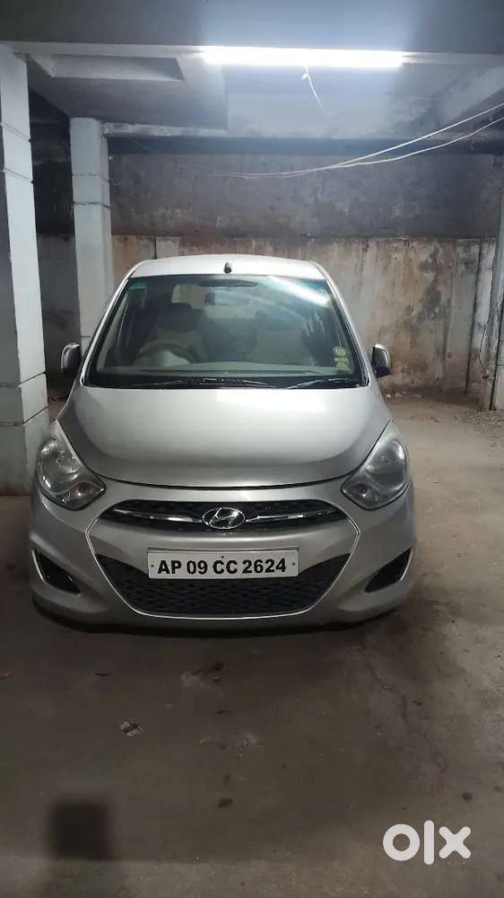 Hyundai I10 Sportz Petrol Automatic 2011