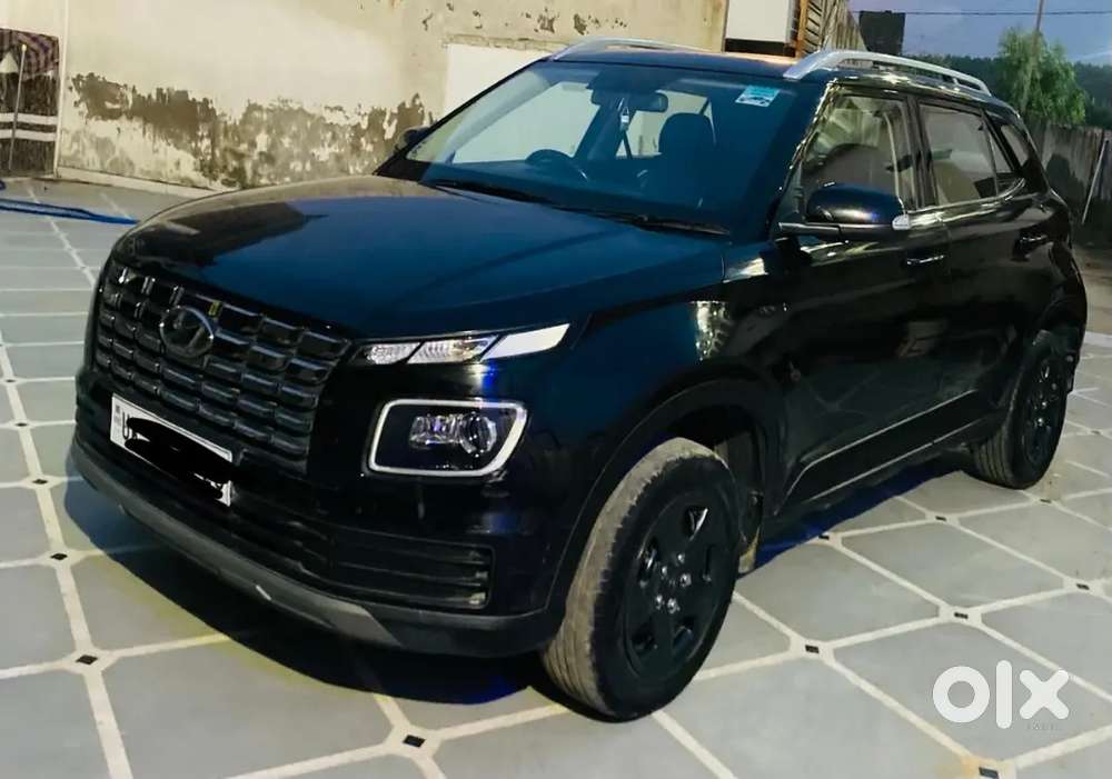 Hyundai Venue 1.2 S 2024 Petrol Manual