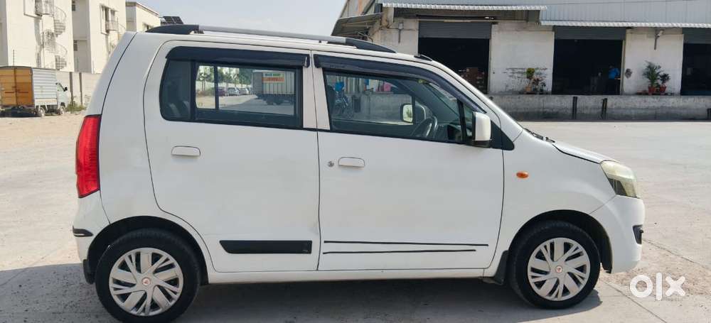 Maruti Suzuki Wagon R Vxi Amt Opt, 2018, Petrol