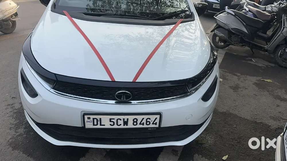Tata Altroz 2025 Petrol 5000 Km Driven