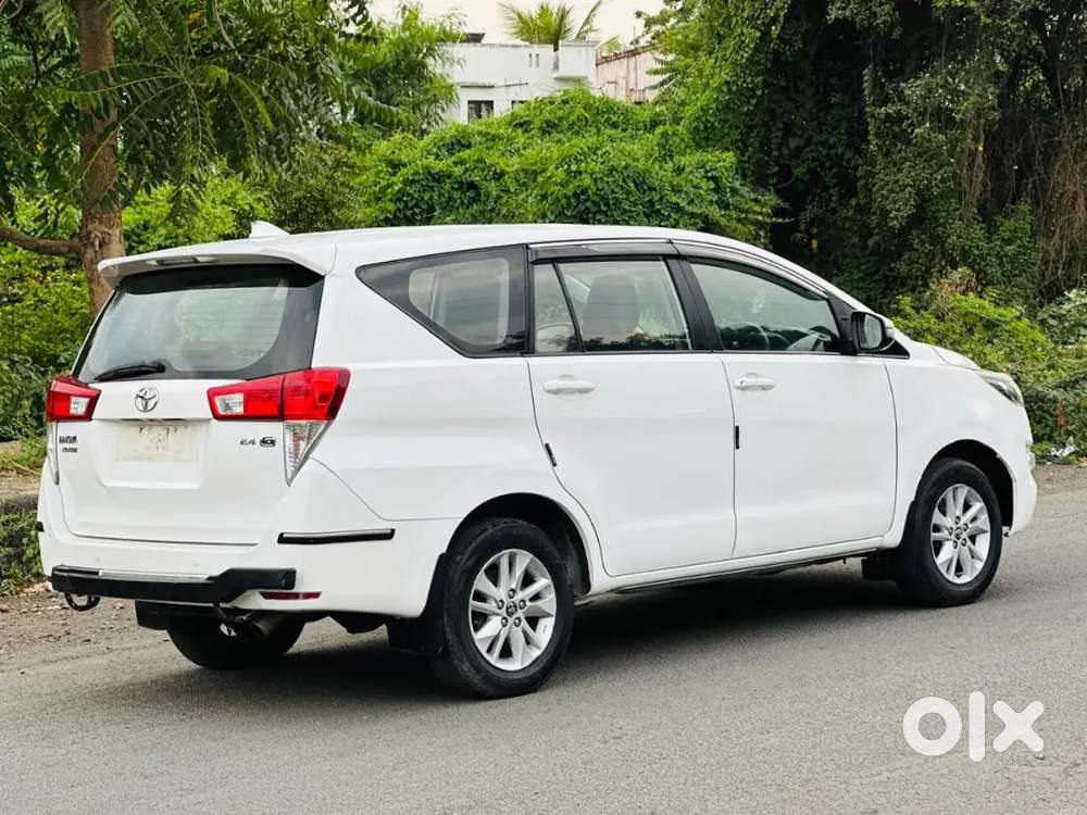 Toyota Innova Crysta 2019