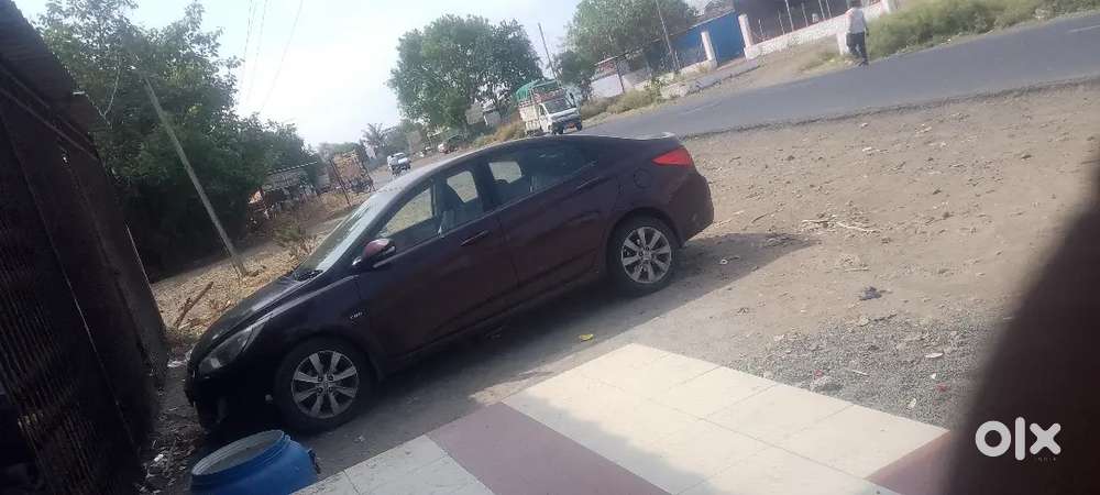 Hyundai Verna 2012