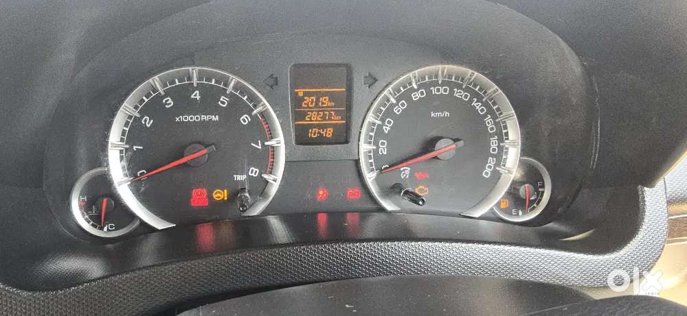 Maruti Suzuki Dzire 2017 Petrol 28800 Km Driven