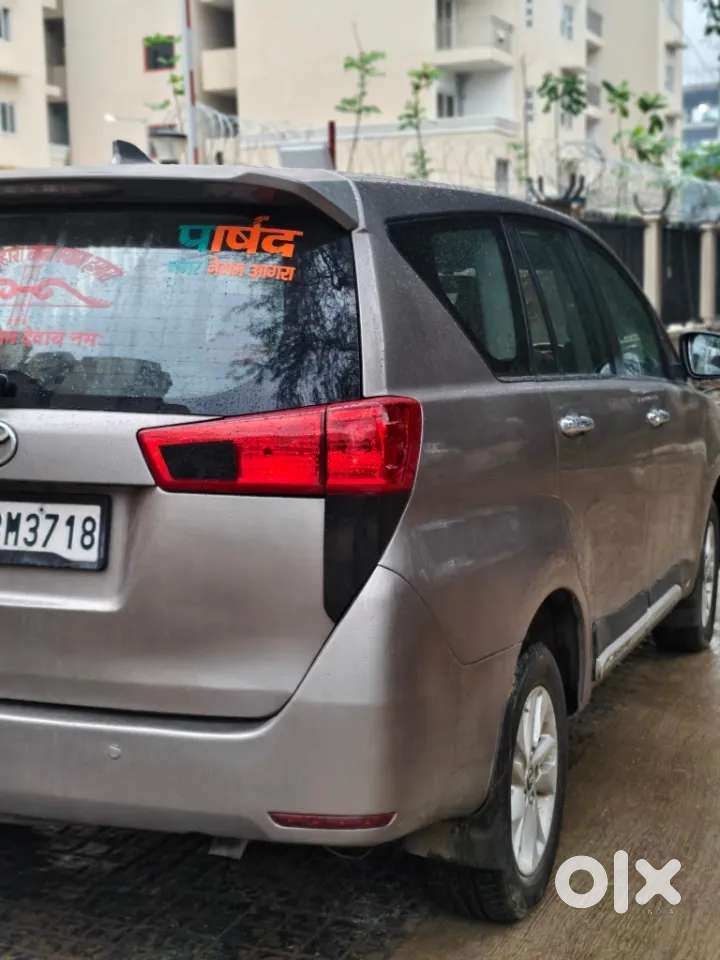 Toyota Innova Crysta 2.4 V 7 Str, 2017, Diesel