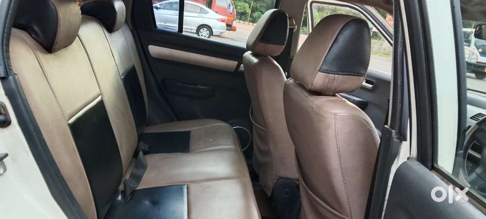 Maruti Suzuki Swift Vxi + Manual, 2011, Petrol
