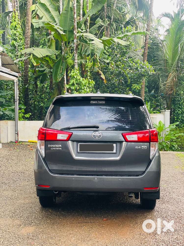 2017 Innova Crysta Orginal Kerla Neat And Clean