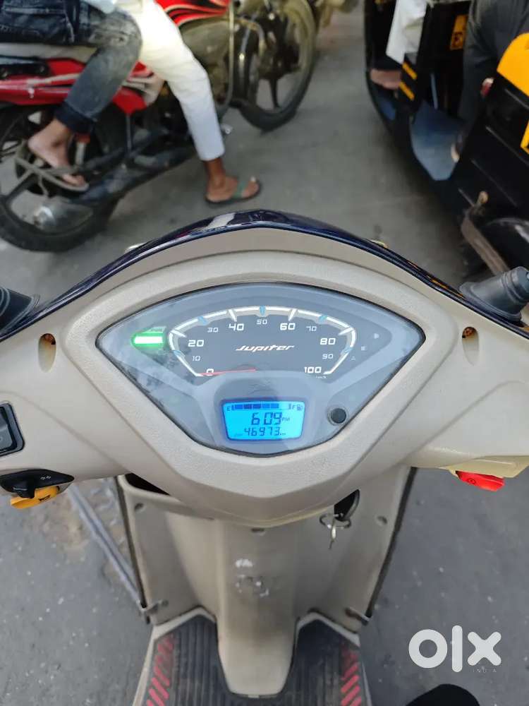 SKY The adidas ZX 8000 “Sky Tint” Surfaces for Spring | House of