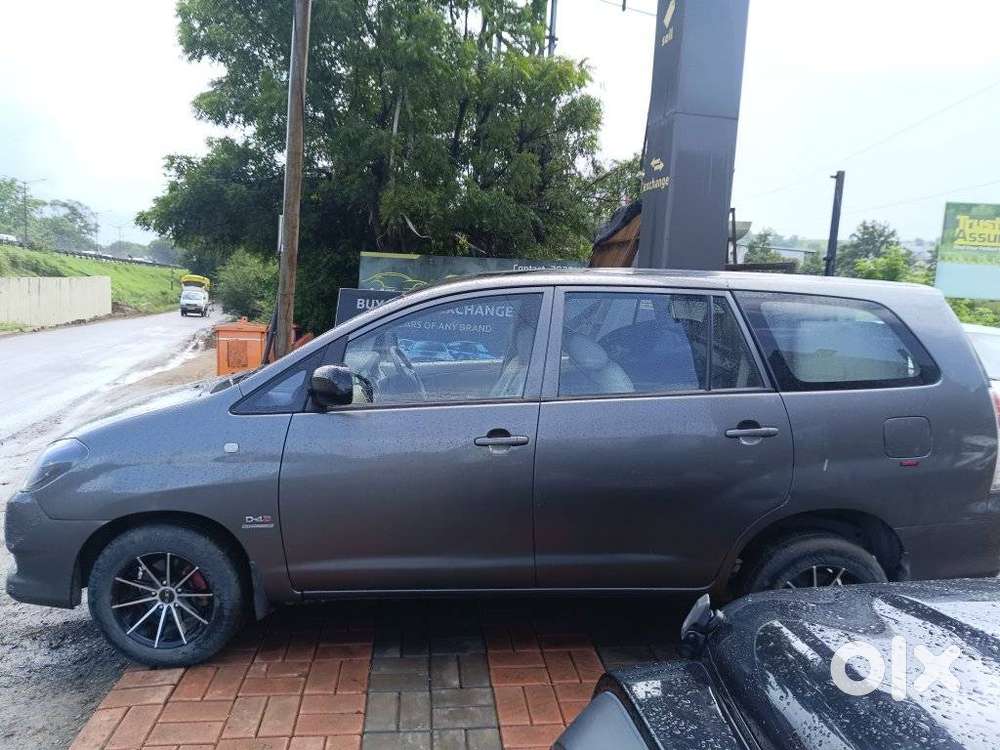 Toyota Innova 2.5 Gx (diesel) 7 Seater, 2011, Diesel
