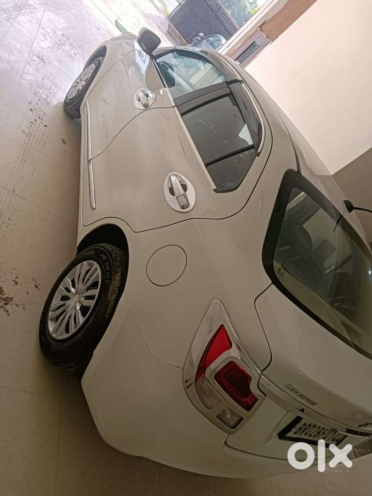 Maruti Suzuki Dzire 1.2 Vxi, 2022, Petrol