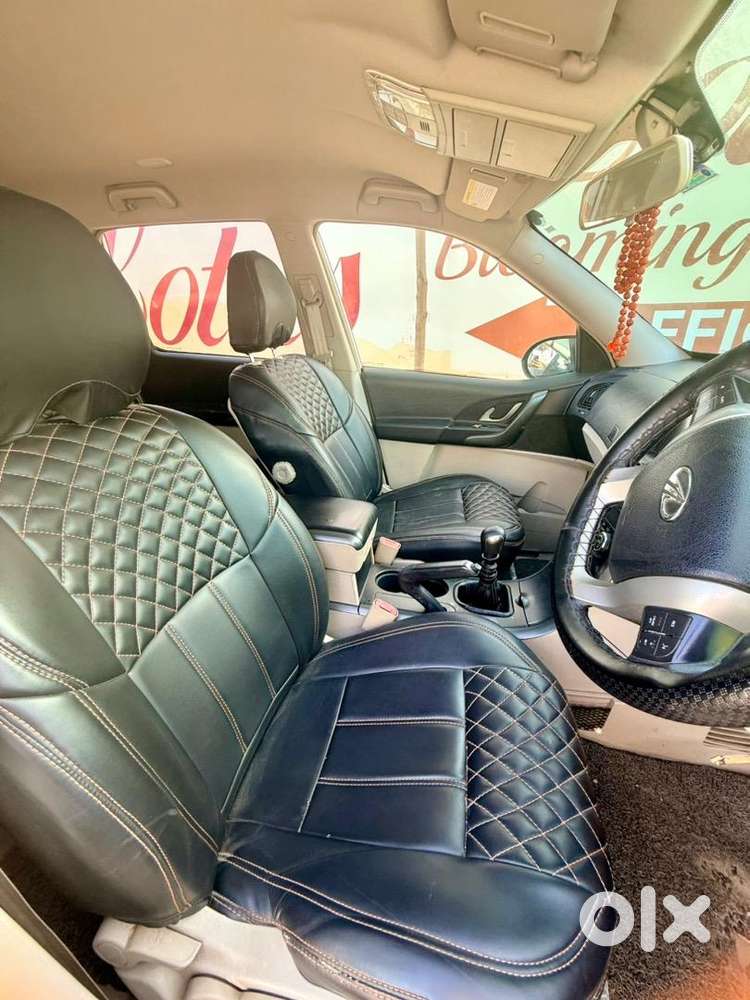 Xuv500 Businessman Car