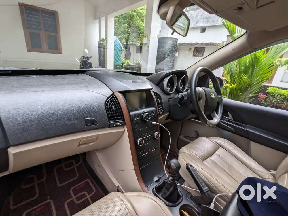 Mahindra Xuv500 2015 Diesel 87000 Km Driven Well Maintained