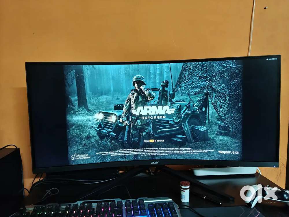 CURVED SCREEN GAMING MONITOR SCREEN 34 INCH