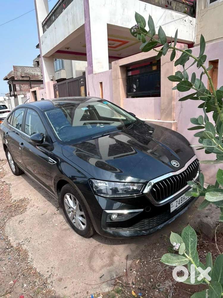 Skoda Slavia Petrol 2024