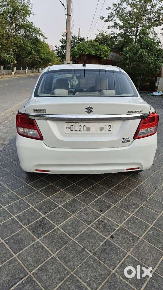 Maruti Suzuki Dzire 1.2 Vxi Amt, 2018, Petrol