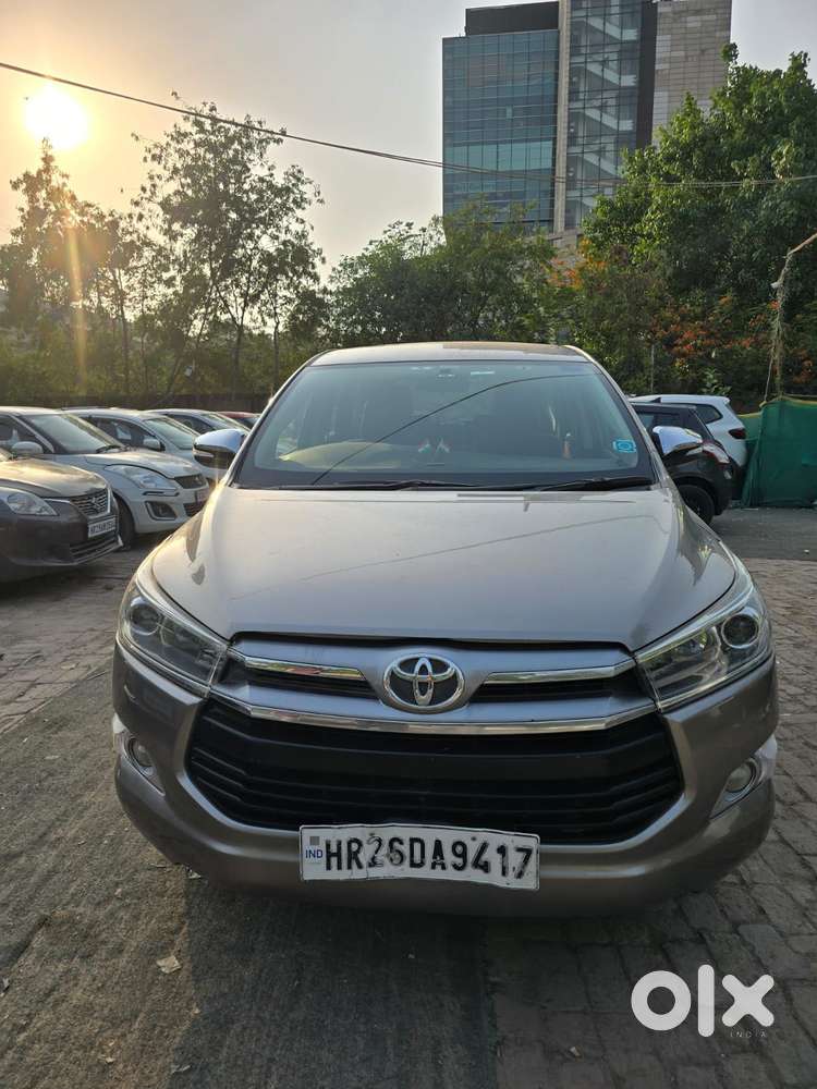 Toyota Innova Crysta 2.8 Zx At, 2016, Petrol